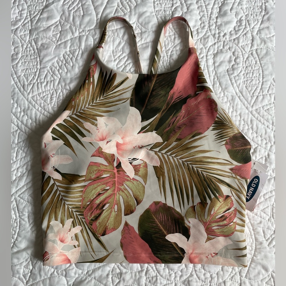 NWT Old Navy Active Top